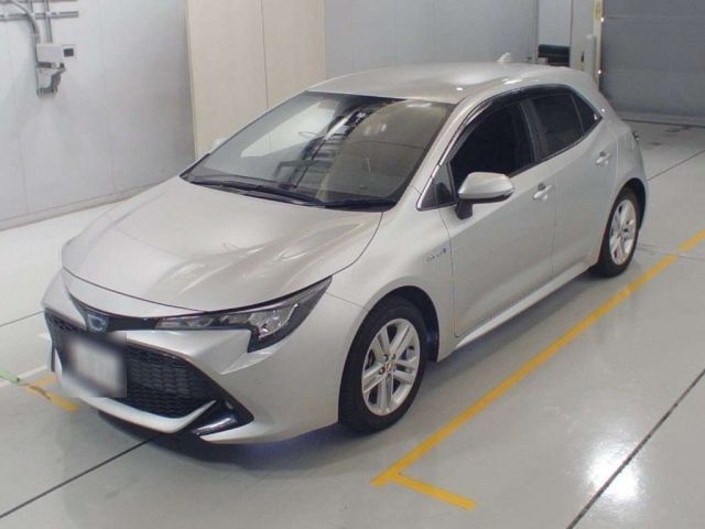 30506 Toyota Corolla sport ZWE211H 2019 г. (CAA Chubu)